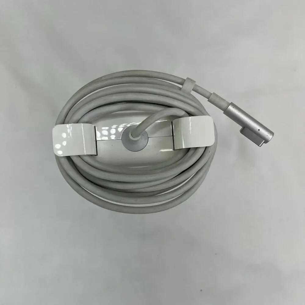 Apple Magsafe Power Adapter Model No: A1344 Input AC 100-240V Output 16.5V-3.65A